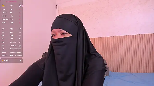 Layla arabelle online show from 07-04-26, 08:35