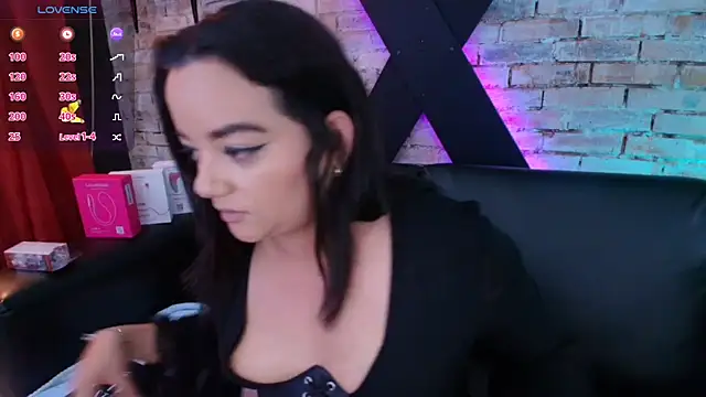 Snapshot of jessy_capelli chatting on 10-31-25, 07:32 jessy capelli online show from 10-31-25, 07:32