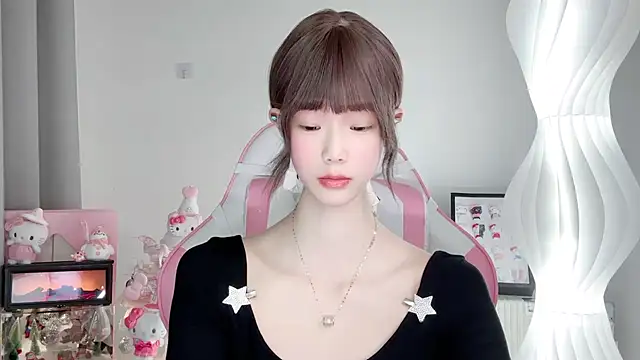 Snapshot of Gogo-888 chatting on 12-22-25, 11:10 Gogo-888 online show from 12-22-25, 11:10