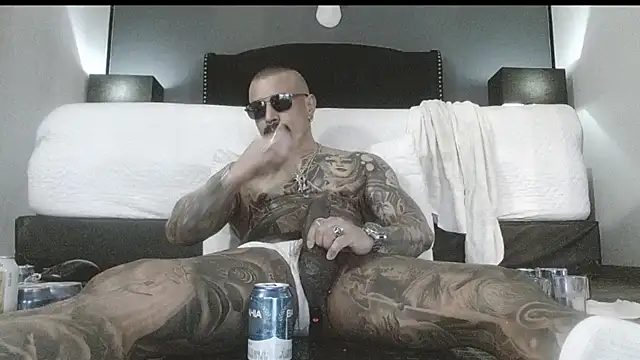 danilog515 online show from 10-11-25, 05:52