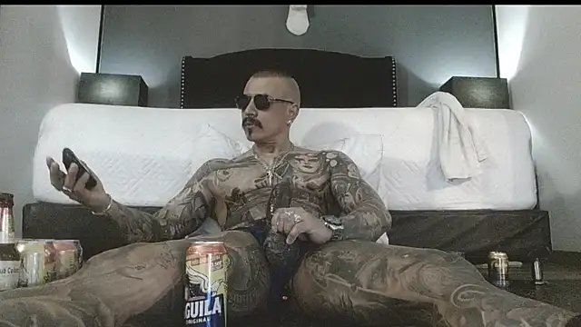 danilog515 online show from 09-20-25, 04:17