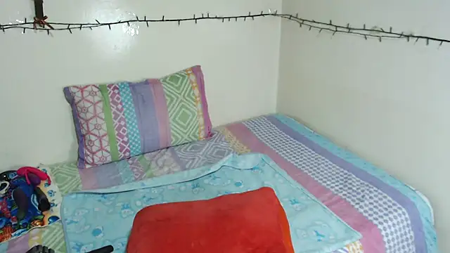 Samanta SS online show from 11-21-25, 04:22