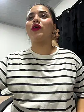 pareja curiosa19 online show from 11-30-25, 02:34