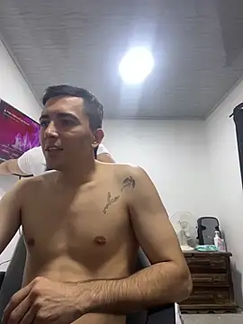 pareja curiosa19 online show from 02-07-26, 01:24