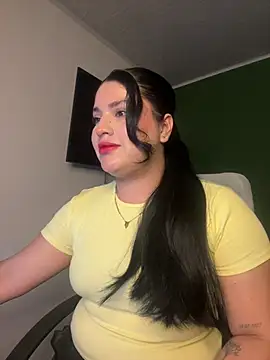Snapshot of pareja_curiosa19 chatting on 06-10-26, 02:13 pareja curiosa19 online show from 06-10-26, 02:13