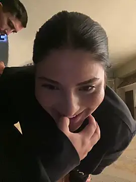 Snapshot of pareja_curiosa19 chatting on 05-04-26, 11:51 pareja curiosa19 online show from 05-04-26, 11:51