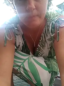 emiliemilf online show from 04-03-26, 08:04