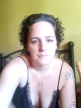 Snapshot of emiliemilf chatting on 05-30-26, 07:30 emiliemilf online show from 05-30-26, 07:30
