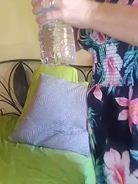 emiliemilf online show from 02-13-26, 07:47