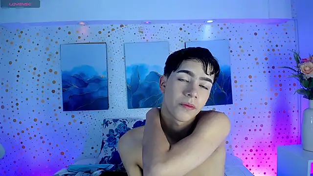 Andy Leex online show from 11-24-25, 08:20