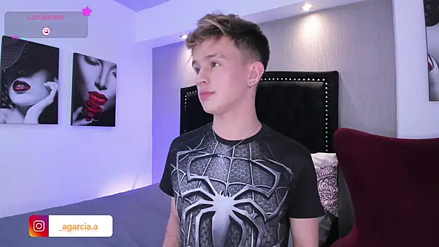 LiamWildx20 online show from 02-08-26, 03:59