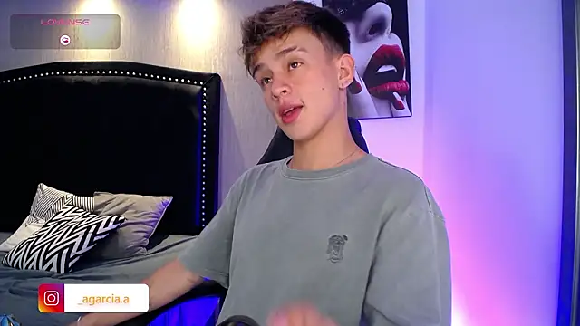 LiamWildx20 online show from 03-30-26, 04:58