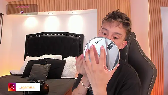 LiamWildx20 online show from 06-14-26, 12:51