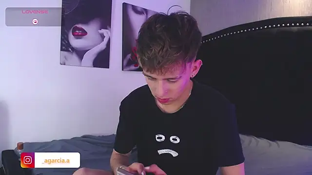 LiamWildx20 online show from 04-11-26, 07:45