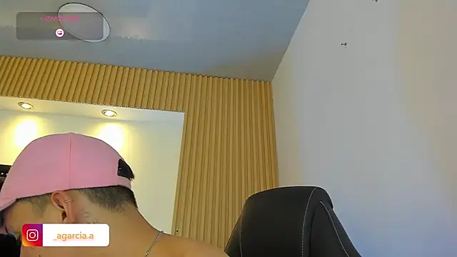 LiamWildx20 online show from 06-20-26, 05:12
