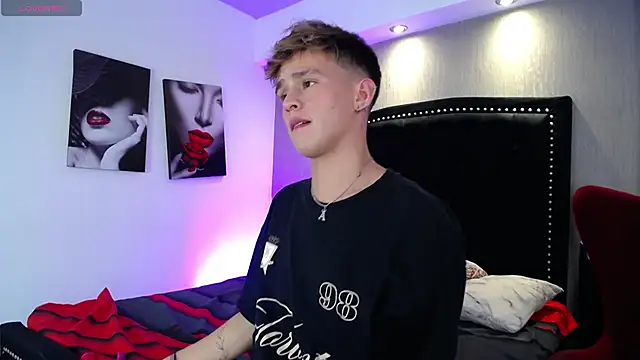 LiamWildx20 online show from 03-12-26, 05:02