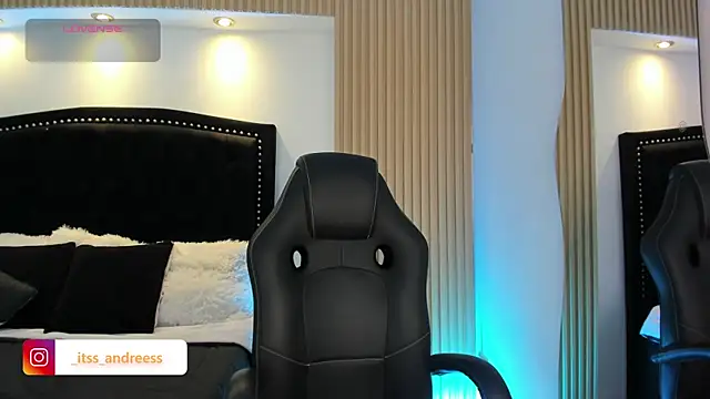 LiamWildx20 online show from 07-09-26, 04:35