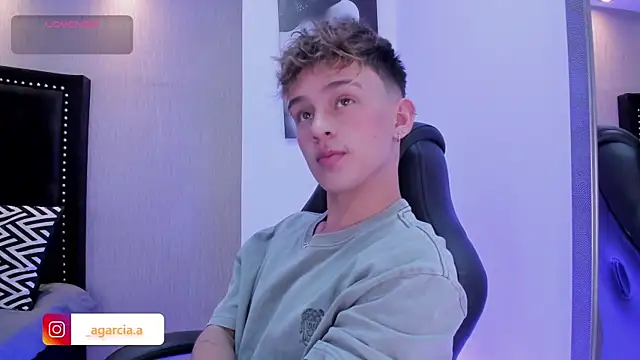 LiamWildx20 online show from 04-08-26, 04:14