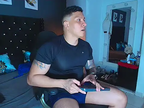 ethan dalton  online show from 10-25-25, 02:55