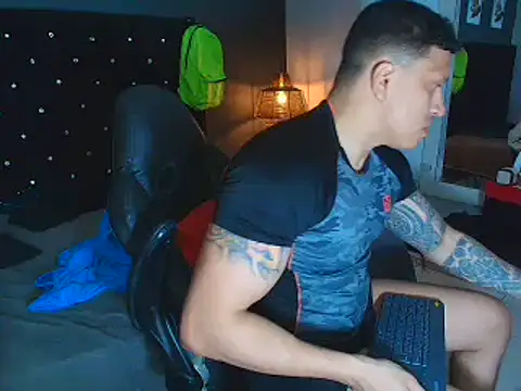 ethan dalton  online show from 11-06-25, 03:10