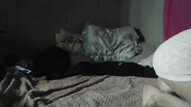 Kittaekatt online show from 03-25-26, 12:37