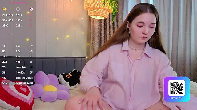 ConstanceHelms online show from 04-13-26, 05:11