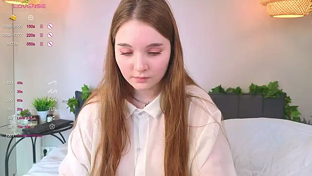 ConstanceHelms online show from 09-22-25, 05:13