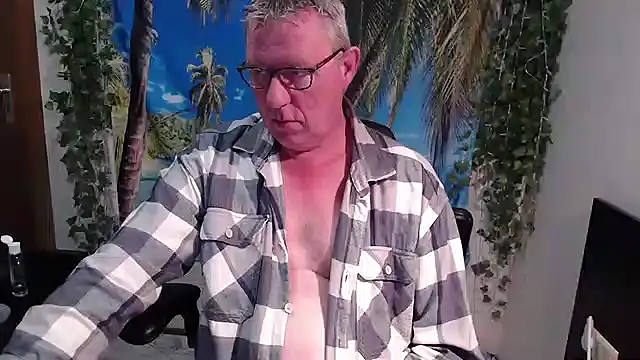 JamesBauer online show from 12-20-25, 04:37