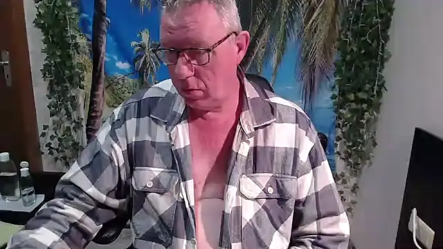 JamesBauer online show from 12-01-25, 04:24