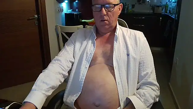 JamesBauer online show from 03-08-26, 04:05