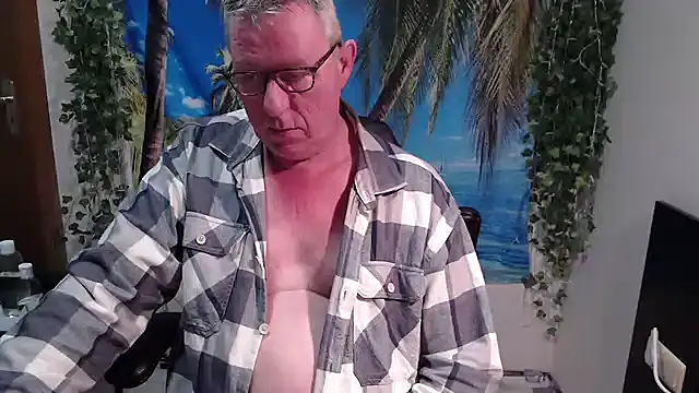 JamesBauer online show from 11-30-25, 04:46