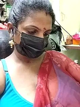 Snapshot of poojaa-rani chatting on 10-30-25, 05:21 poojaa-rani online show from 10-30-25, 05:21