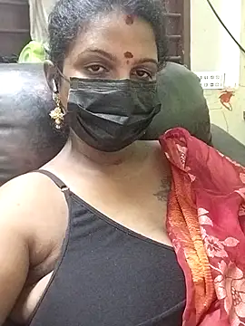 Snapshot of poojaa-rani chatting on 11-01-25, 06:57 poojaa-rani online show from 11-01-25, 06:57