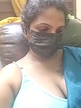 Snapshot of poojaa-rani chatting on 03-02-26, 06:15 poojaa-rani online show from 03-02-26, 06:15