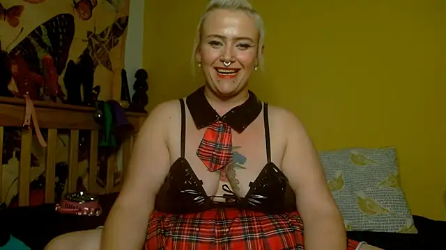 FilthyCuteOlivia online show from 12-16-25, 09:30