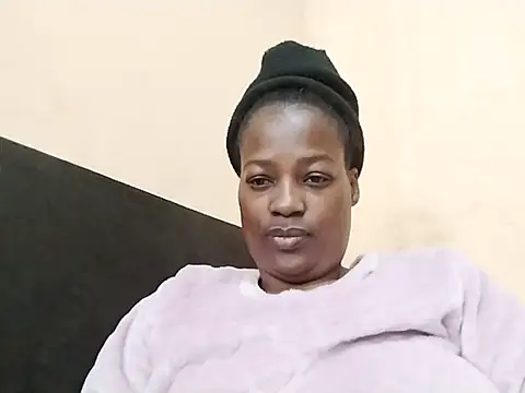 Snapshot of sexylira chatting on 06-29-26, 01:44 sexylira online show from 06-29-26, 01:44