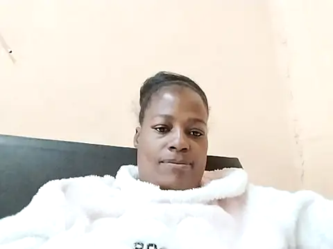 Snapshot of sexylira chatting on 06-21-26, 11:38 sexylira online show from 06-21-26, 11:38