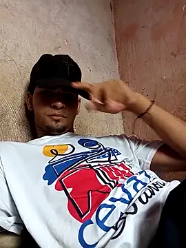 317894 online show from 11-06-25, 02:21