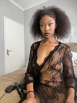 Snapshot of Candy_CaneXx chatting on 07-10-26, 10:48 Candy CaneXx online show from 07-10-26, 10:48