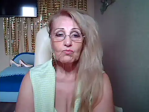 Margo Sweety online show from 10-14-25, 06:25
