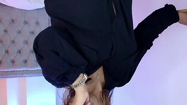 Lia adamsss online show from 04-18-26, 03:42