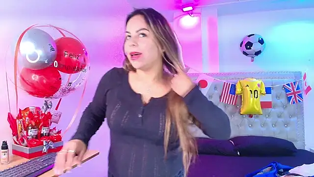 Lia adamsss online show from 06-17-26, 03:28