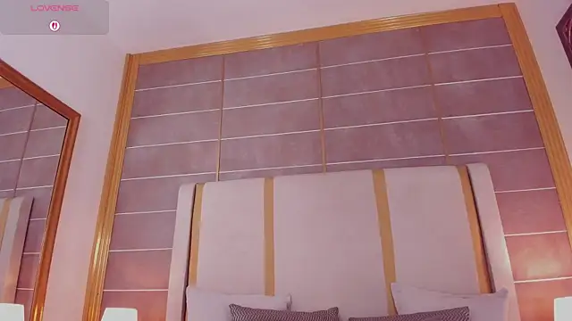 laurencarter1 online show from 04-10-26, 11:12