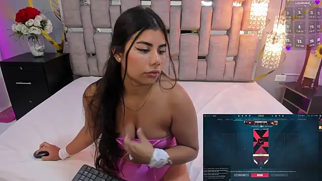 IsaCutie online show from 03-18-25, 03:02