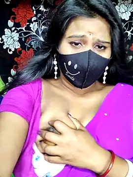 Snapshot of hotshilpa chatting on 10-24-25, 01:32 hotshilpa online show from 10-24-25, 01:32