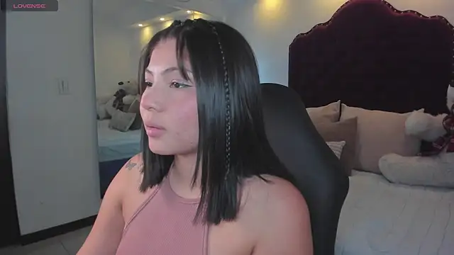 abby roux online show from 10-24-25, 03:27