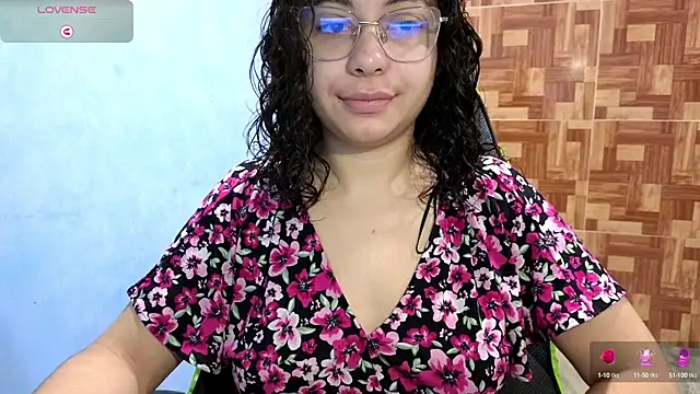 Snapshot of Mabbaldama chatting on 09-13-25, 11:32 Mabbaldama online show from 09-13-25, 11:32