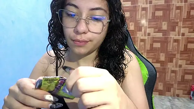 Snapshot of Mabbaldama chatting on 09-25-25, 10:21 Mabbaldama online show from 09-25-25, 10:21