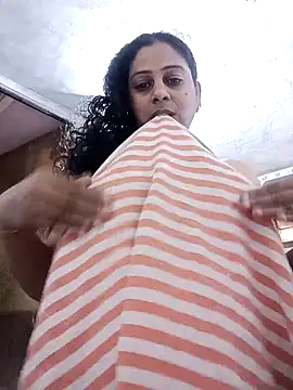 JENNIFERtamil online show from 02-26-26, 07:52