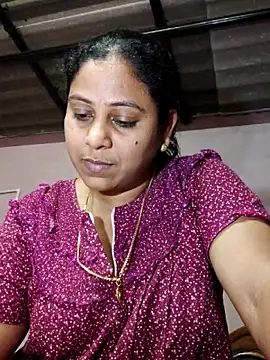 Snapshot of JENNIFERtamil chatting on 03-27-26, 07:50 JENNIFERtamil online show from 03-27-26, 07:50